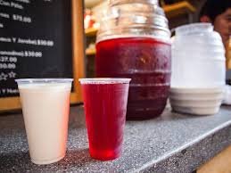 Agua Fresca del Día (Mediana)